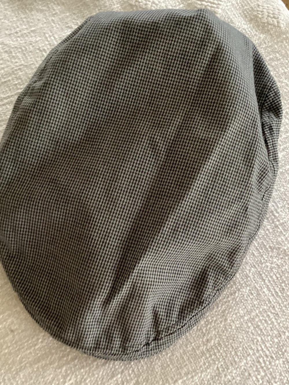Dockers newsboy hat navy/ gray checkered-SZ XL
@-B1